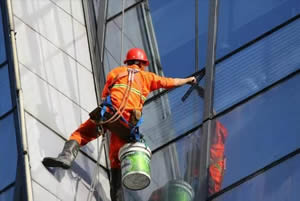 湛江蜘蛛人幕墙清洗